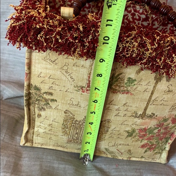 Bella Cloth Hand Bag - Picture 8 of 9